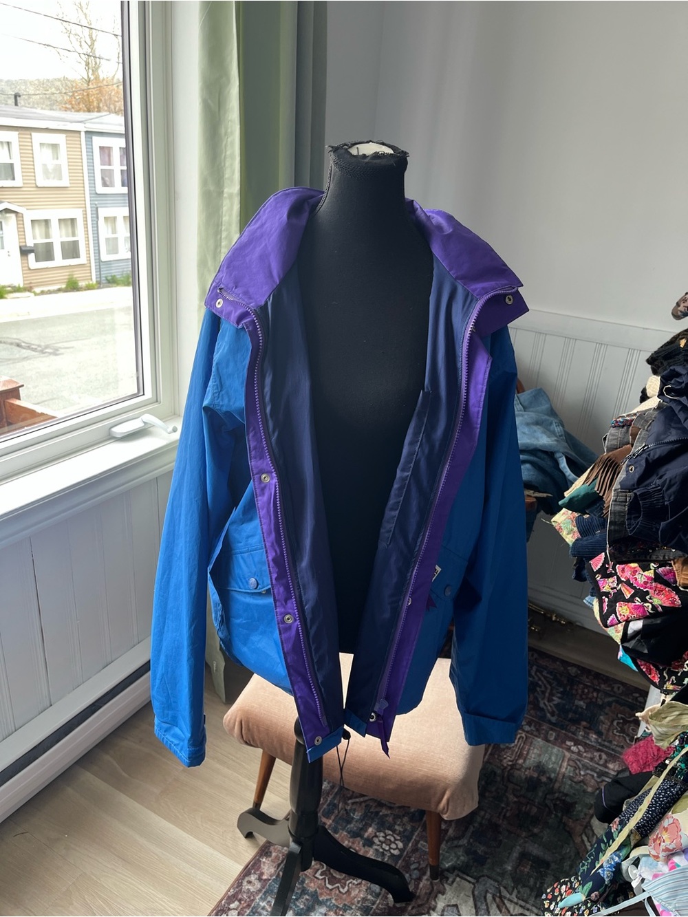 Women’s vintage Blue and Purple Colorblock Windbreaker Jacket L